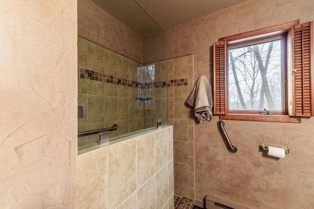 487 Shorewood Drive, Detroit Lakes, MN 56501