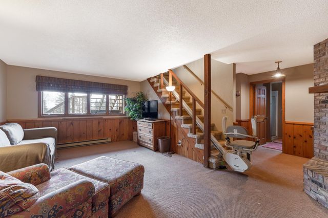 487 Shorewood Drive, Detroit Lakes, MN 56501