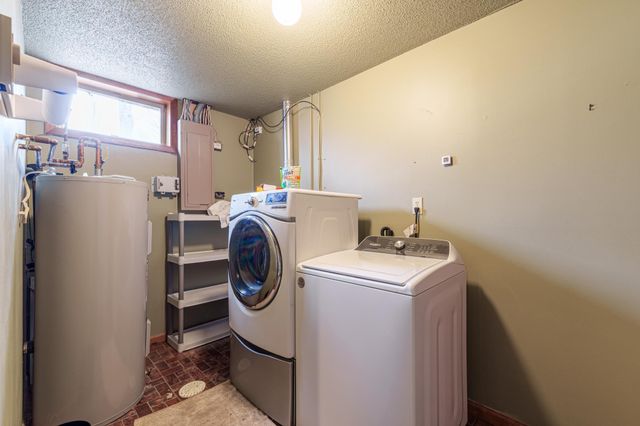 487 Shorewood Drive, Detroit Lakes, MN 56501