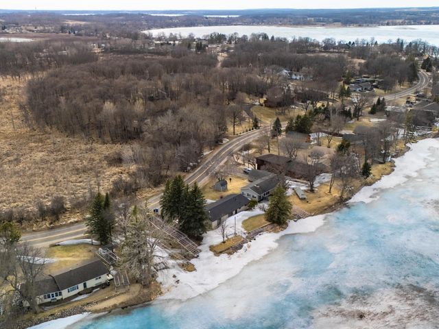 487 Shorewood Drive, Detroit Lakes, MN 56501