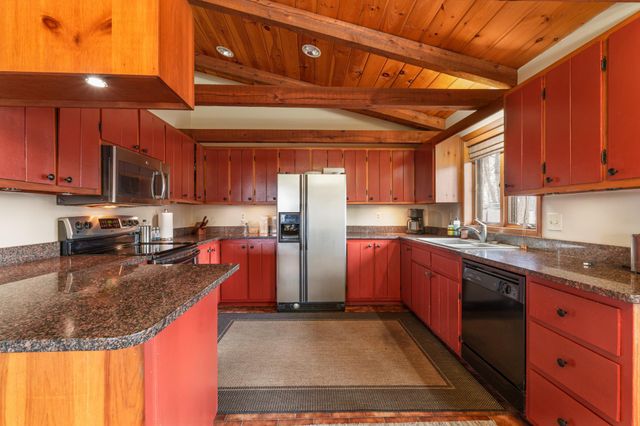 487 Shorewood Drive, Detroit Lakes, MN 56501