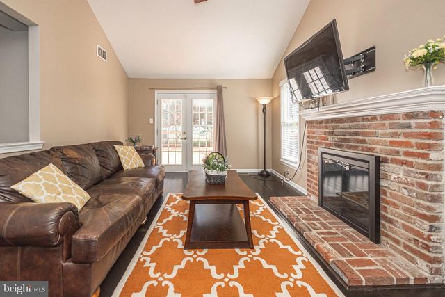 3715 WINDRIDGE DR, Doylestown, PA 18902