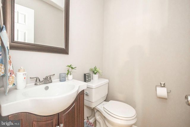 3715 WINDRIDGE DR, Doylestown, PA 18902