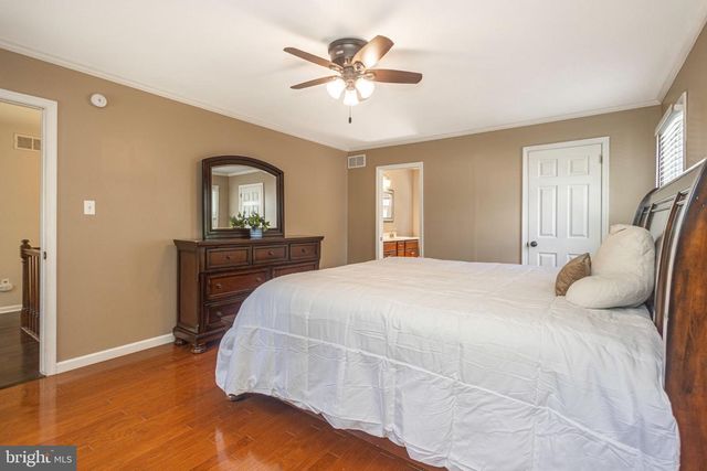 3715 WINDRIDGE DR, Doylestown, PA 18902