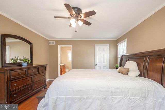 3715 WINDRIDGE DR, Doylestown, PA 18902