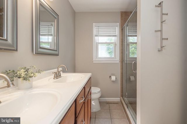 3715 WINDRIDGE DR, Doylestown, PA 18902