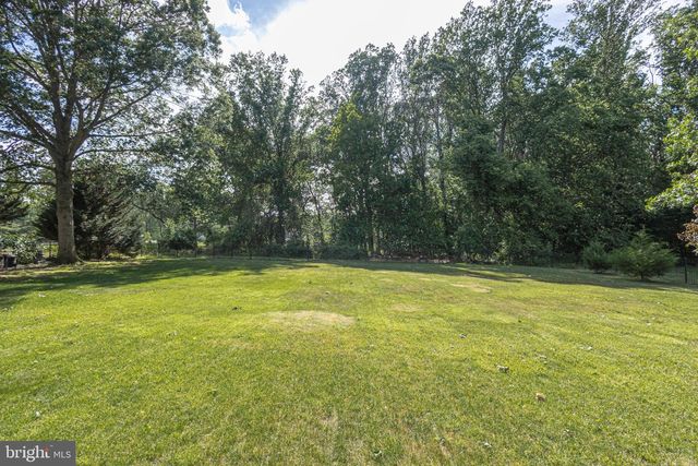 3715 WINDRIDGE DR, Doylestown, PA 18902