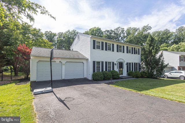 3715 WINDRIDGE DR, Doylestown, PA 18902