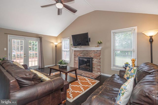 3715 WINDRIDGE DR, Doylestown, PA 18902