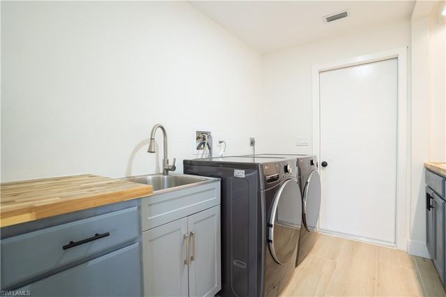 16701 Bobcat DR, Fort Myers, FL 33908