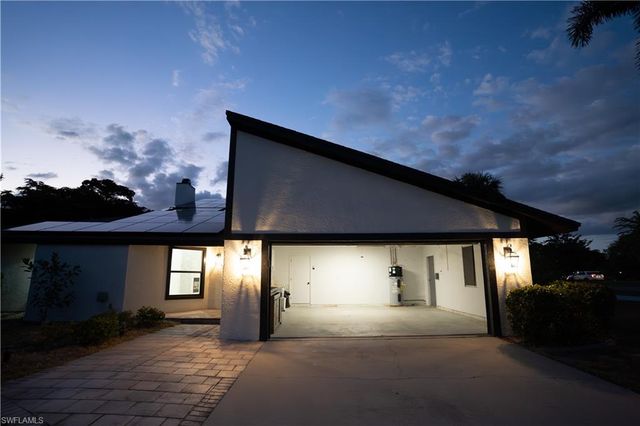 16701 Bobcat DR, Fort Myers, FL 33908