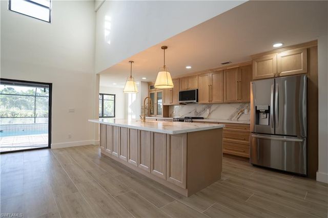 16701 Bobcat DR, Fort Myers, FL 33908