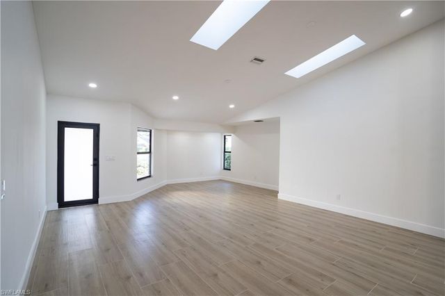 16701 Bobcat DR, Fort Myers, FL 33908