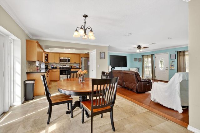 331 NE Camelot Drive, Port St. Lucie, Port St Lucie, FL 34983