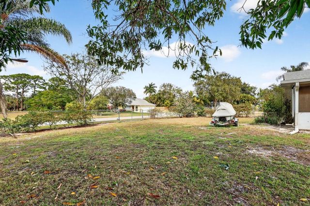 331 NE Camelot Drive, Port St. Lucie, Port St Lucie, FL 34983