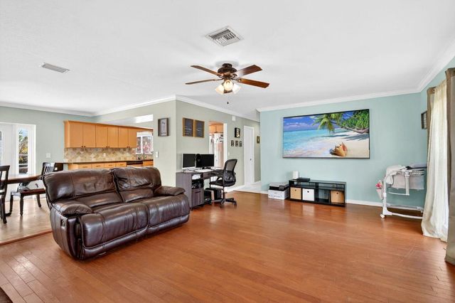 331 NE Camelot Drive, Port St. Lucie, Port St Lucie, FL 34983