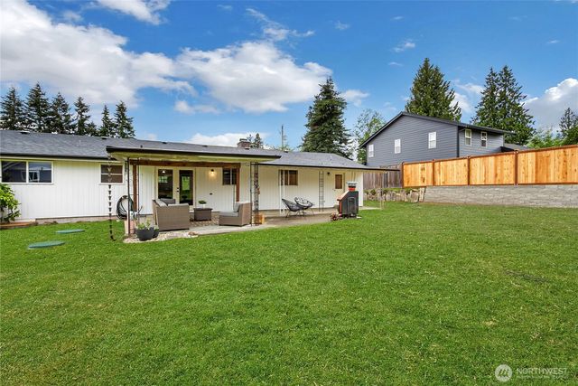 1527 34th Avenue Ct SW, Puyallup, WA 98373