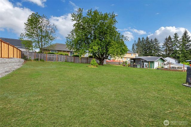 1527 34th Avenue Ct SW, Puyallup, WA 98373