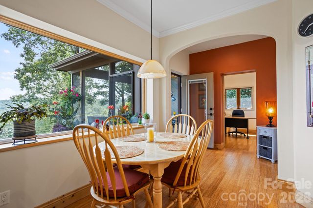 163 Old Poplar Lane, Flat Rock, NC 28731