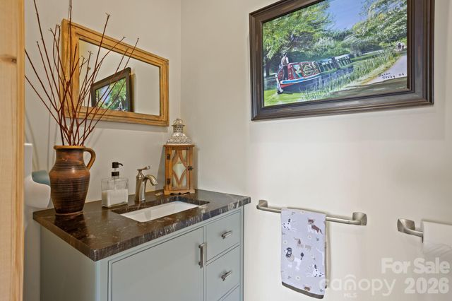 163 Old Poplar Lane, Flat Rock, NC 28731