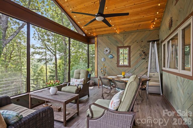 163 Old Poplar Lane, Flat Rock, NC 28731