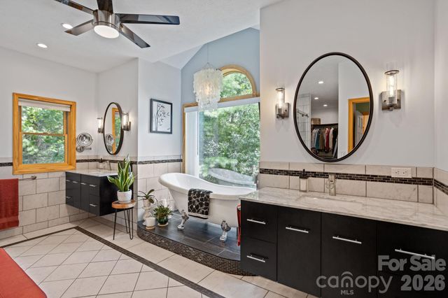 163 Old Poplar Lane, Flat Rock, NC 28731