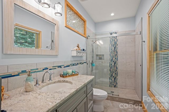 163 Old Poplar Lane, Flat Rock, NC 28731