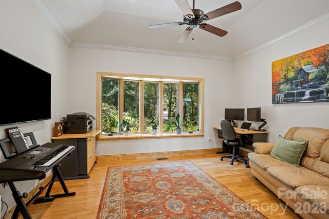 163 Old Poplar Lane, Flat Rock, NC 28731