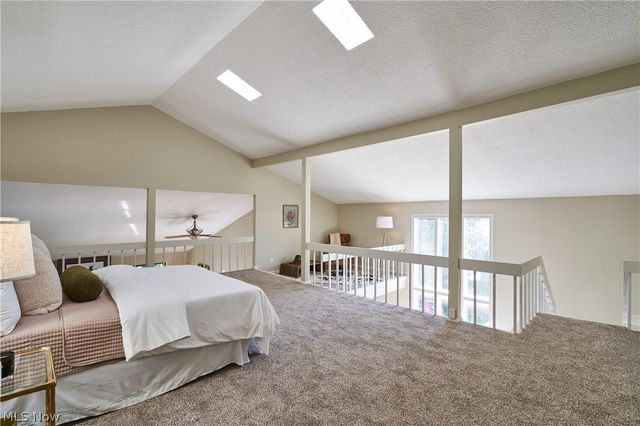 880 Hampton Ridge Drive, Akron, OH 44313