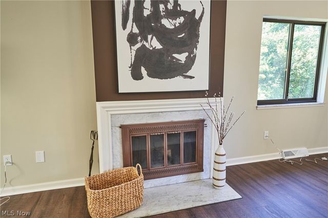 880 Hampton Ridge Drive, Akron, OH 44313