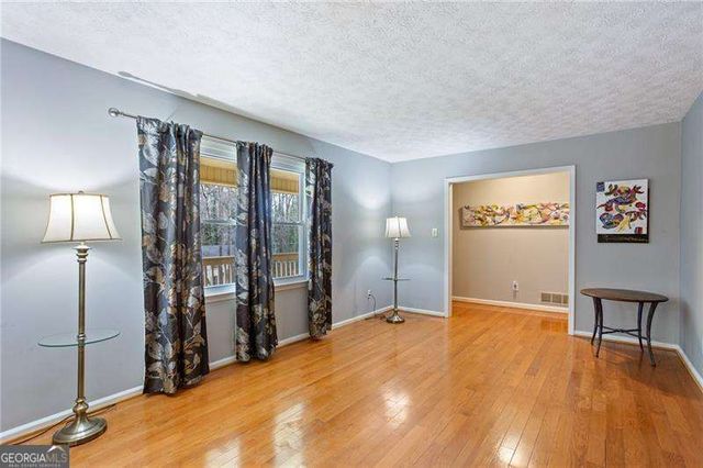 93 Vanessa Drive SE, Smyrna, GA 30082