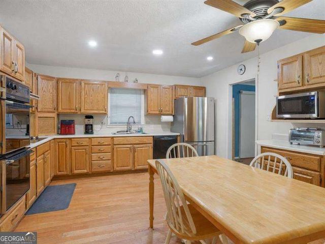 93 Vanessa Drive SE, Smyrna, GA 30082