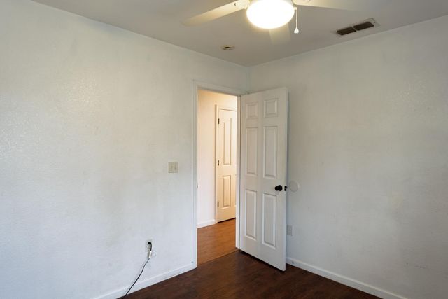 2303 Roanoke Ave, Sacramento, CA 95838