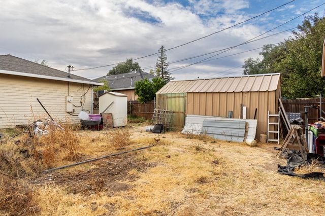 2303 Roanoke Ave, Sacramento, CA 95838