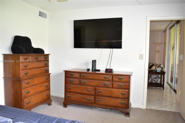 9461 Sunrise Lakes Blvd 103, Sunrise, FL 33322