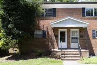 400 Davie Road Apt 26, Carrboro, NC 27510