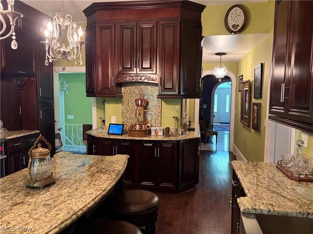 25390 Nobottom Road, Olmsted Twp, OH 44138