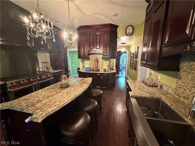 25390 Nobottom Road, Olmsted Twp, OH 44138