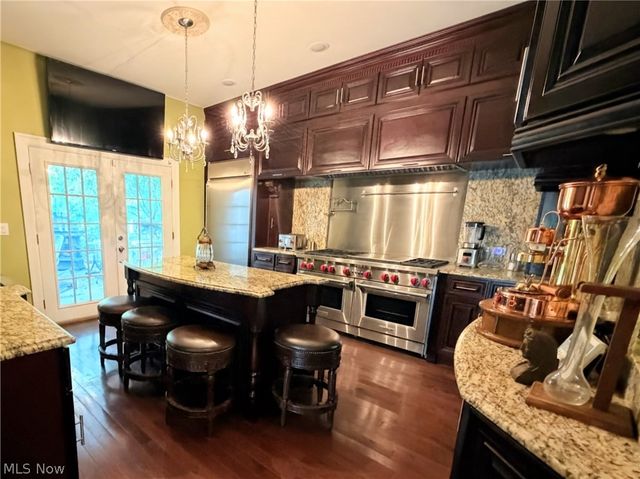 25390 Nobottom Road, Olmsted Twp, OH 44138
