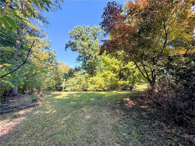 25390 Nobottom Road, Olmsted Twp, OH 44138