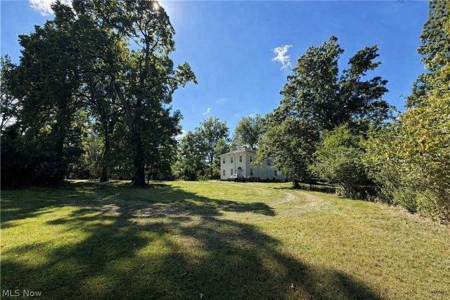25390 Nobottom Road, Olmsted Twp, OH 44138