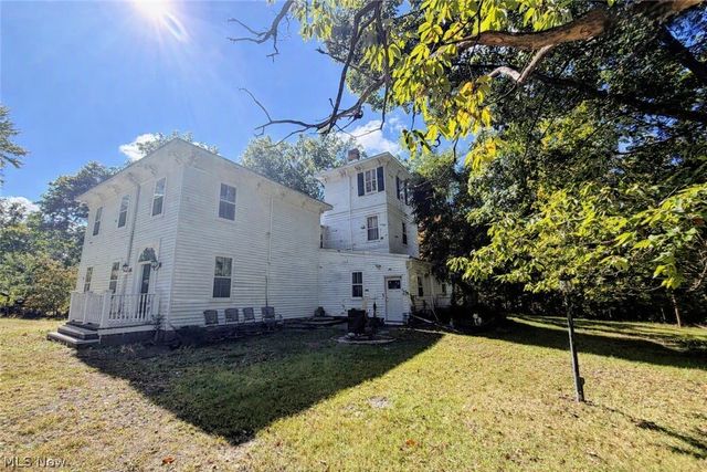 25390 Nobottom Road, Olmsted Twp, OH 44138