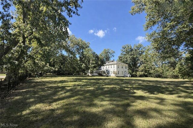 25390 Nobottom Road, Olmsted Twp, OH 44138