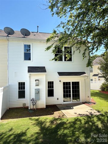 305 Sandy Spring Lane, Clover, SC 29710