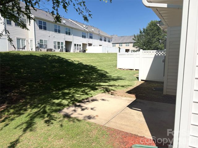 305 Sandy Spring Lane, Clover, SC 29710