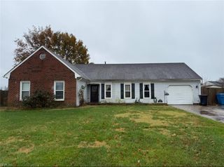 1117 Debussy CT, Virginia Beach, VA 23454