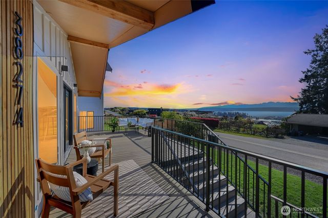 38274 Vista Key Drive NE, Hansville, WA 98340