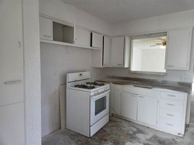 404 NW 53rd, Lawton, OK 73505