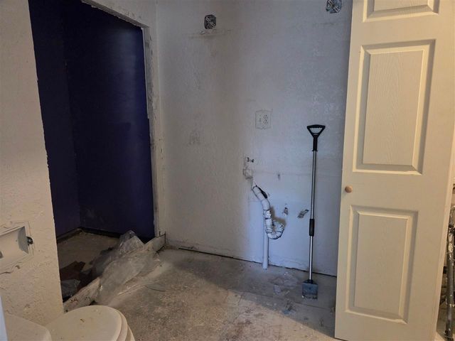404 NW 53rd, Lawton, OK 73505