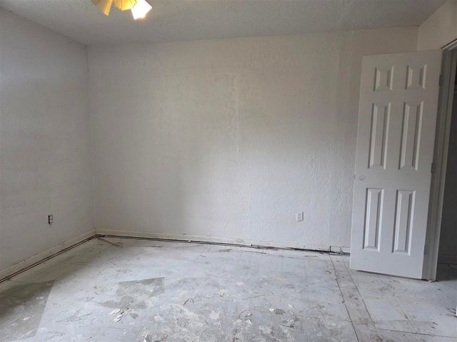 404 NW 53rd, Lawton, OK 73505